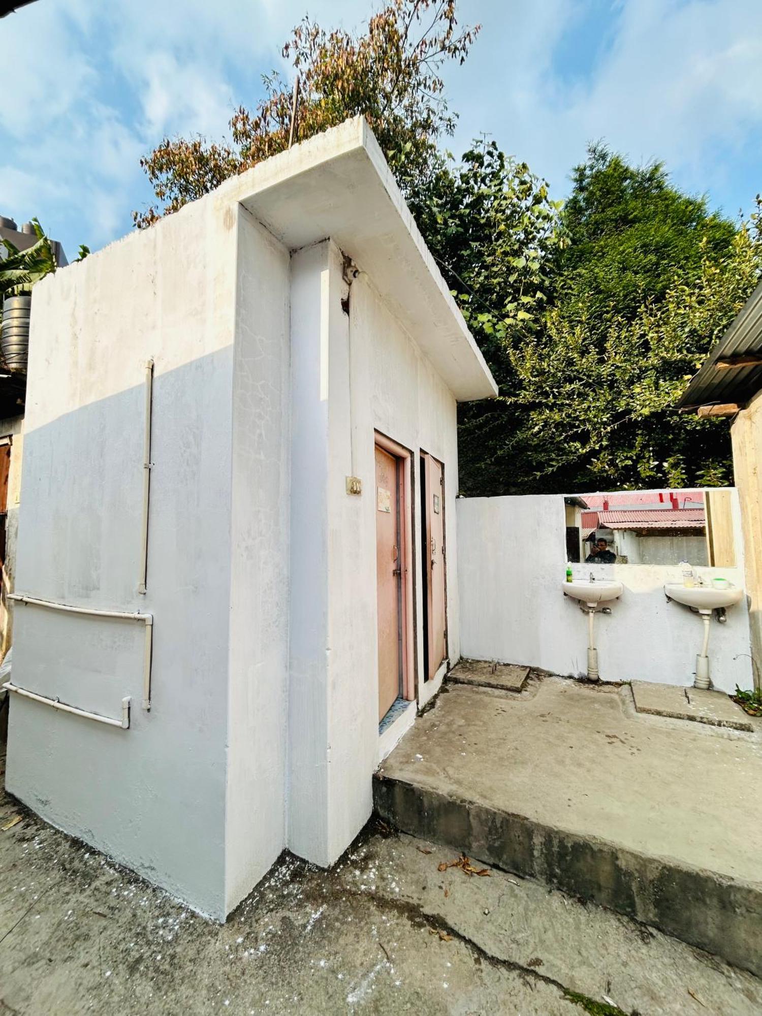Isabella Hostel Shillong Exteriör bild