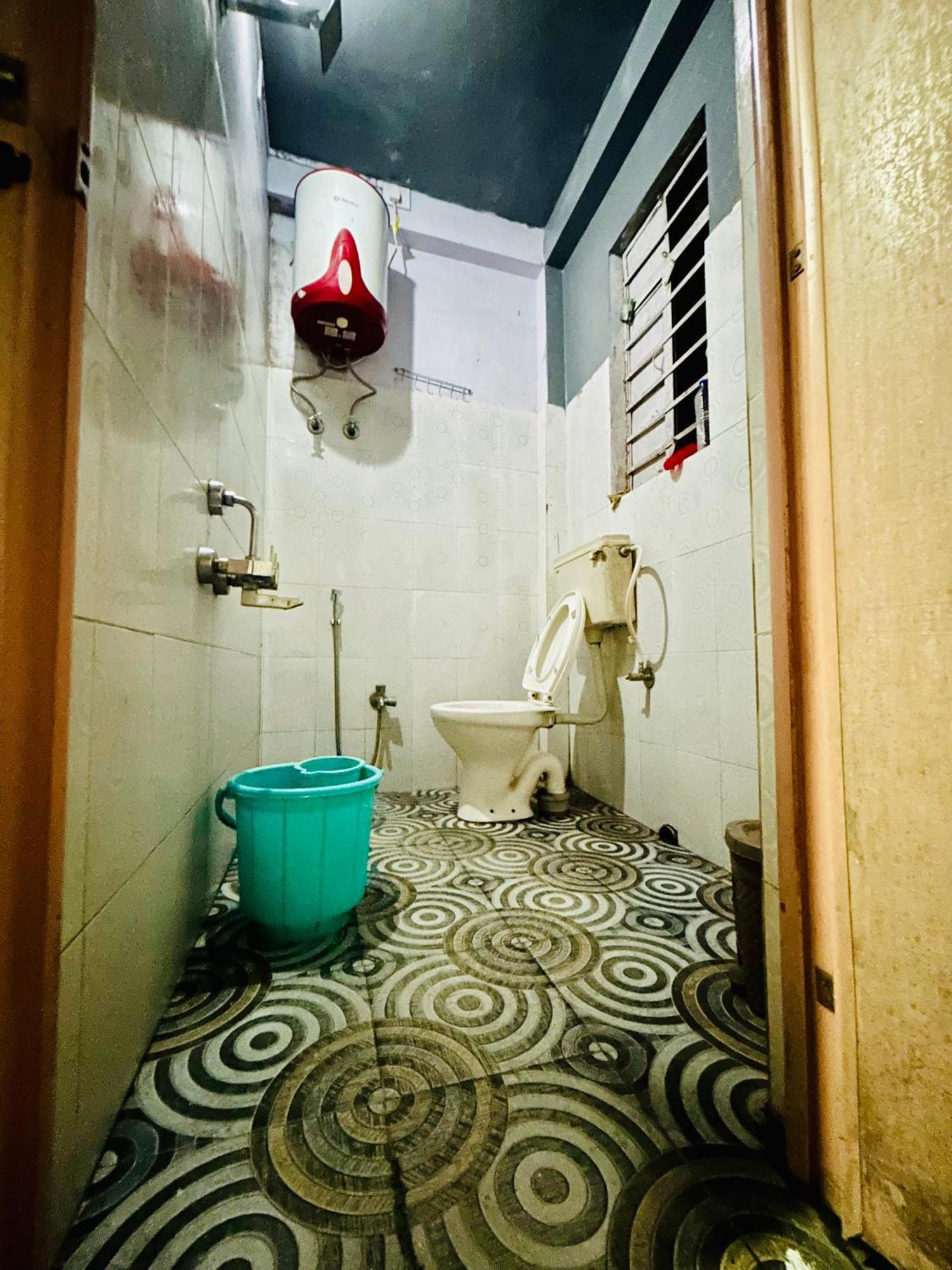 Isabella Hostel Shillong Exteriör bild